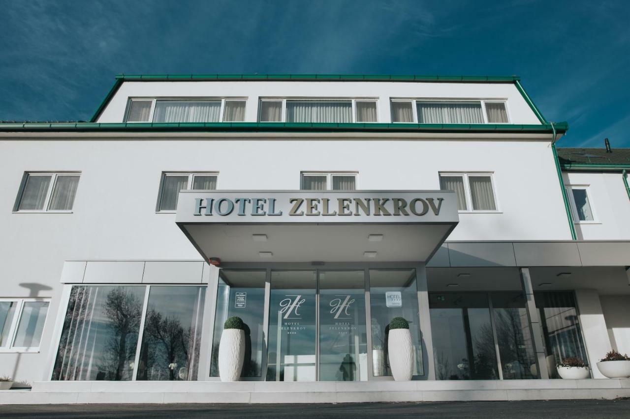 Hotel Zelenkrov Cepin Exterior foto